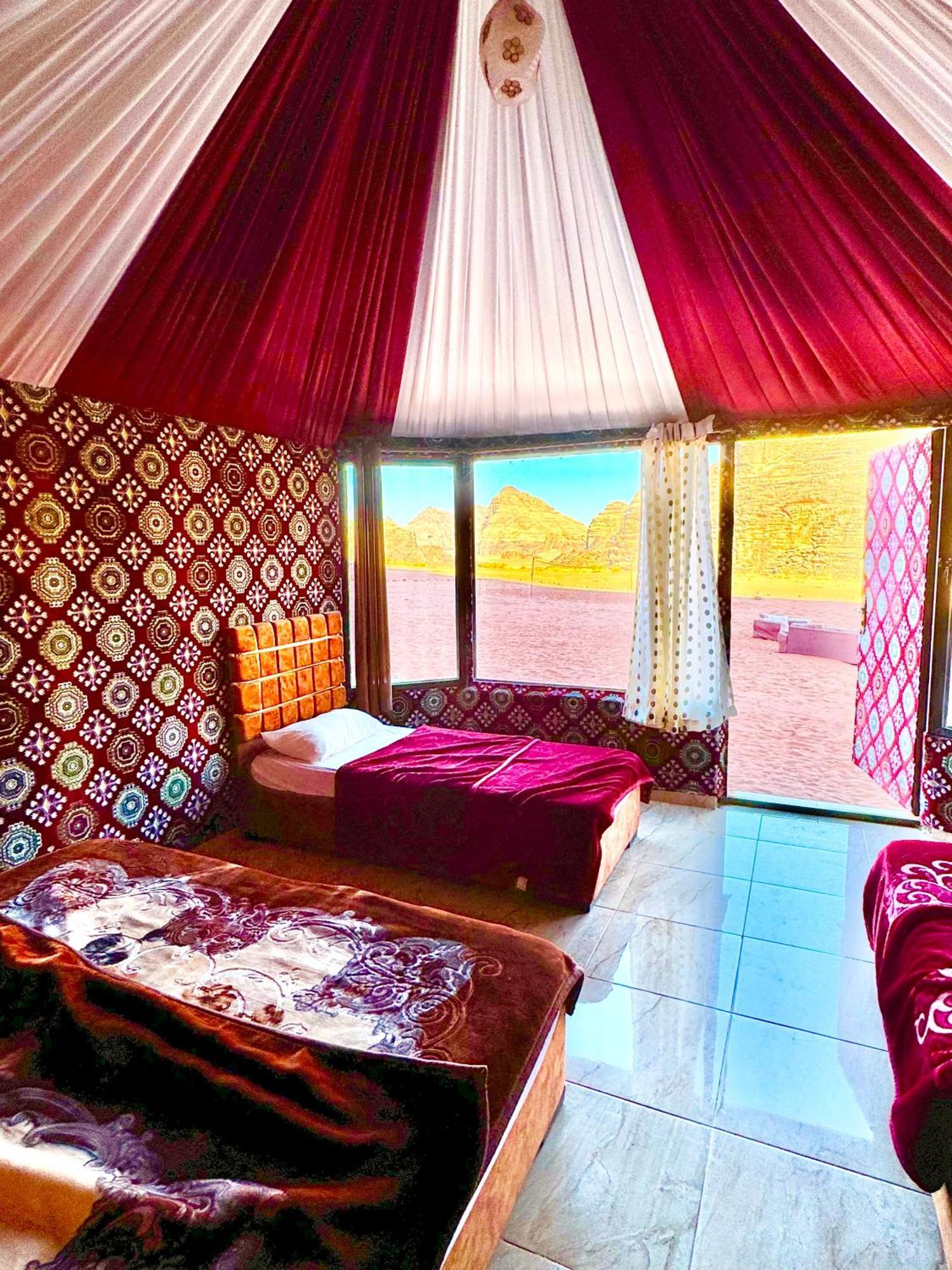 Wadi Rum Bubble Camp & Tour Экстерьер фото