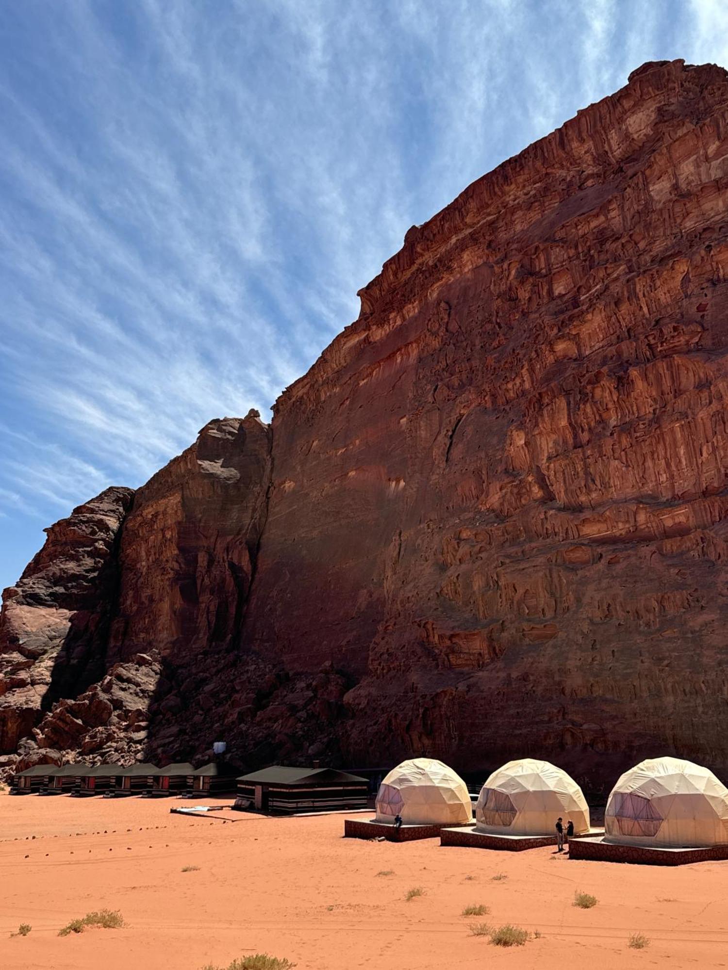 Wadi Rum Bubble Camp & Tour Экстерьер фото