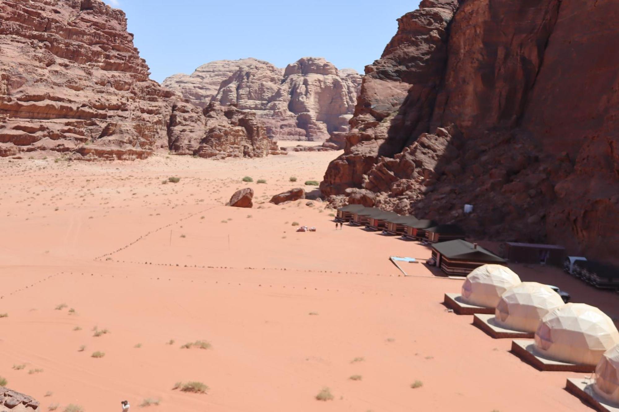 Wadi Rum Bubble Camp & Tour Экстерьер фото