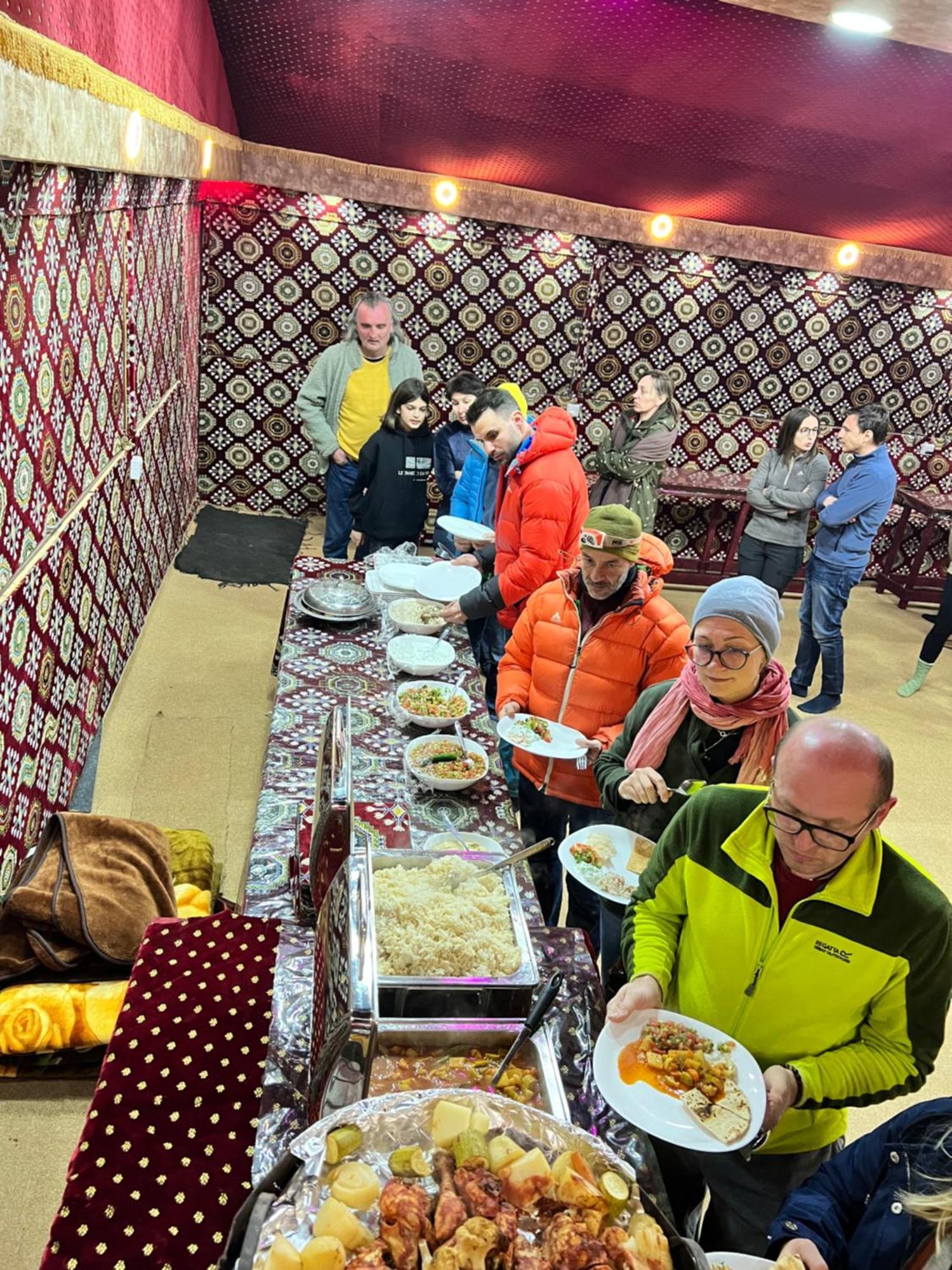 Wadi Rum Bubble Camp & Tour Экстерьер фото